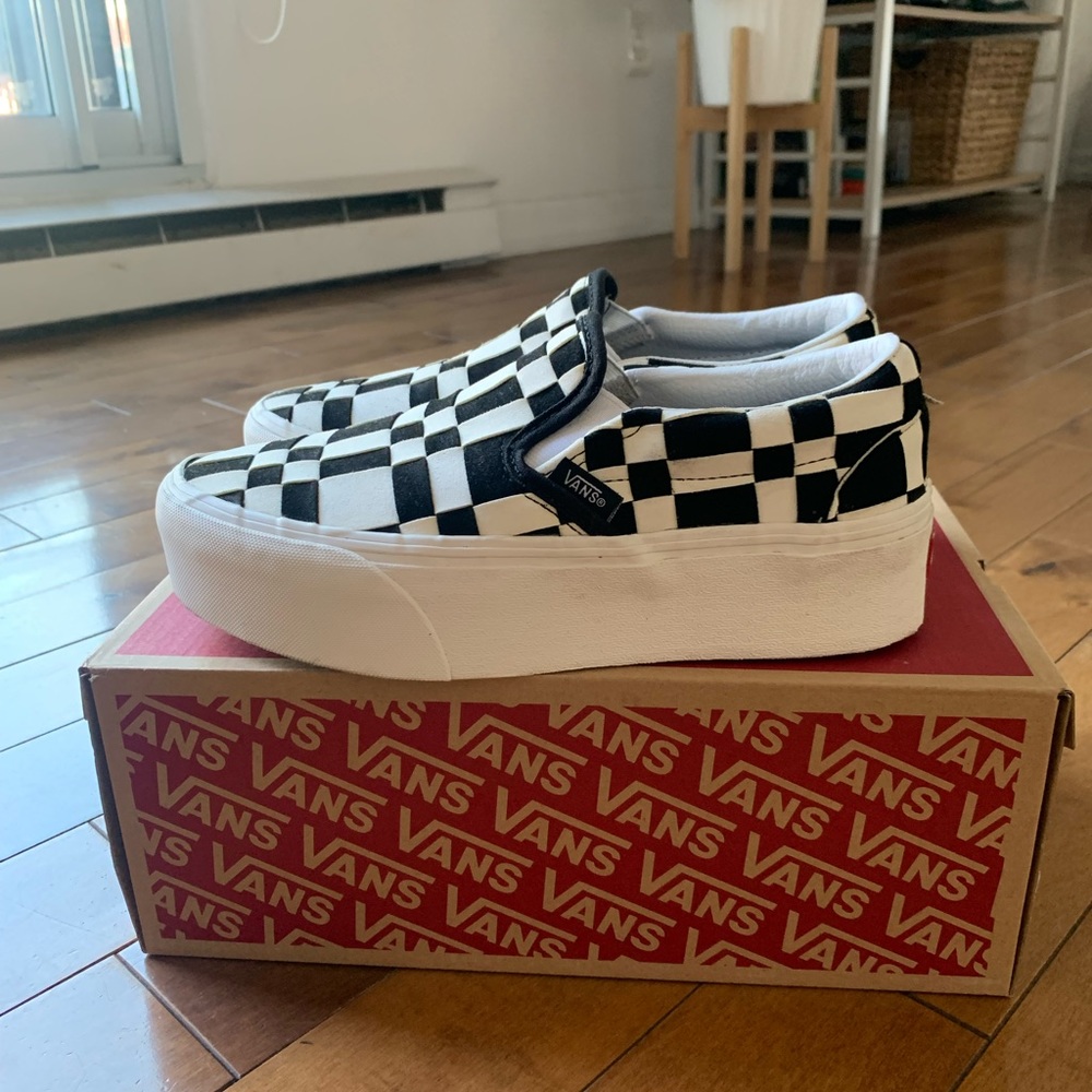 Vans LIMITED EDITION slip on platform/stack size 7 women’s